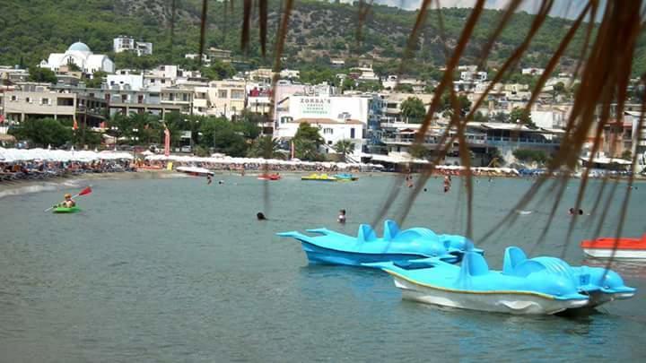 Artemis Rooms Agia Marina  Exterior photo